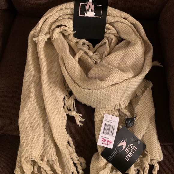 Scarf - Picture 3 of 3